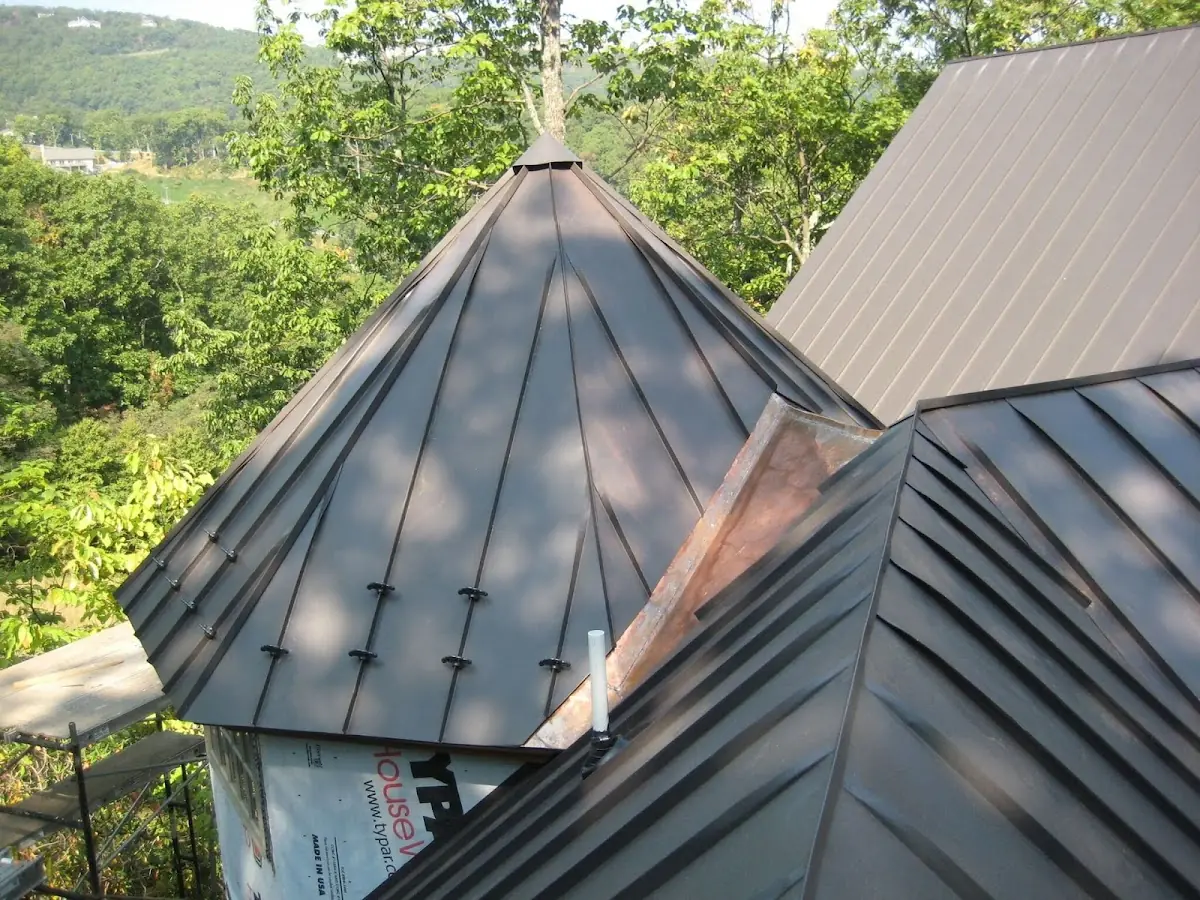 Professional Gutter Cleaning by Craftsman Roofing in Chowchilla